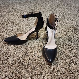 Nine West Black Ankle Strap Size 6 1/2M